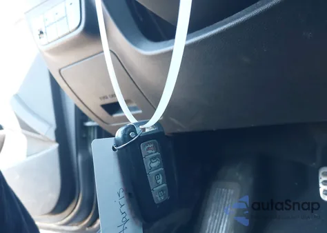 2013 Hyundai Veloster Turbo W/Black из США, поврежденный, VIN KMHTC6AE7DU117716